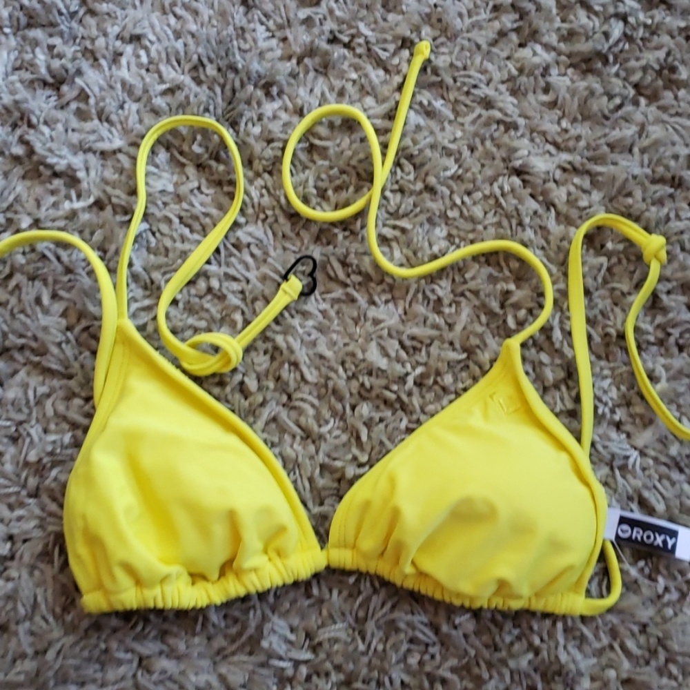 NWOT Roxy string bikini top